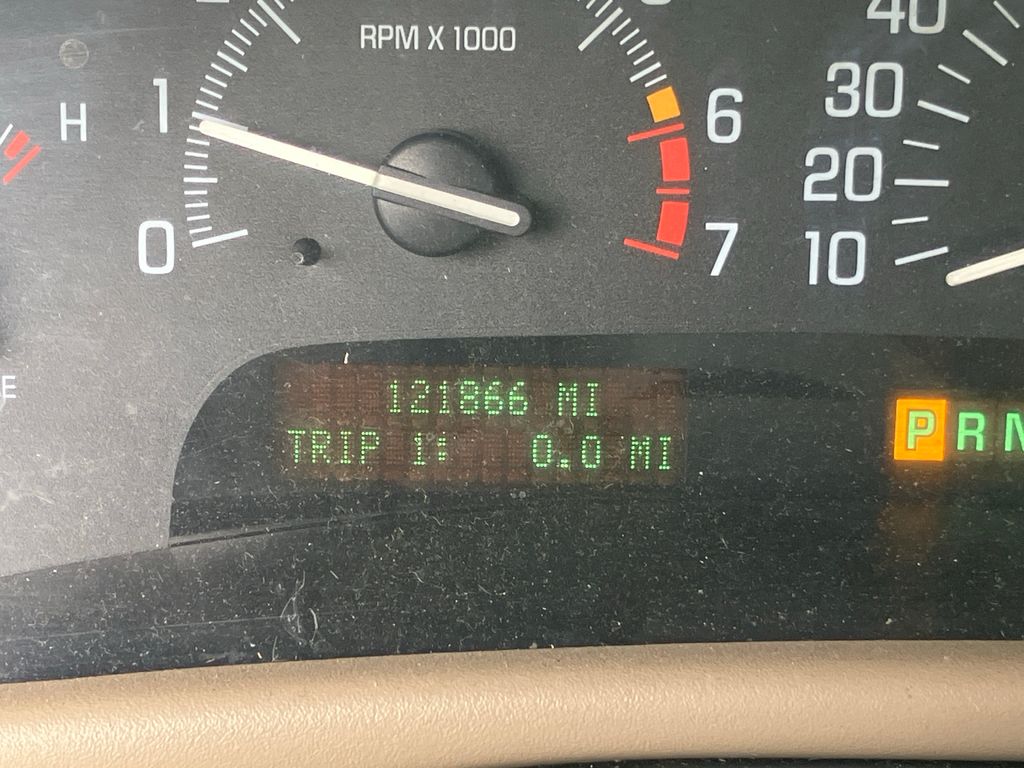 2002 Buick Park Avenue 4