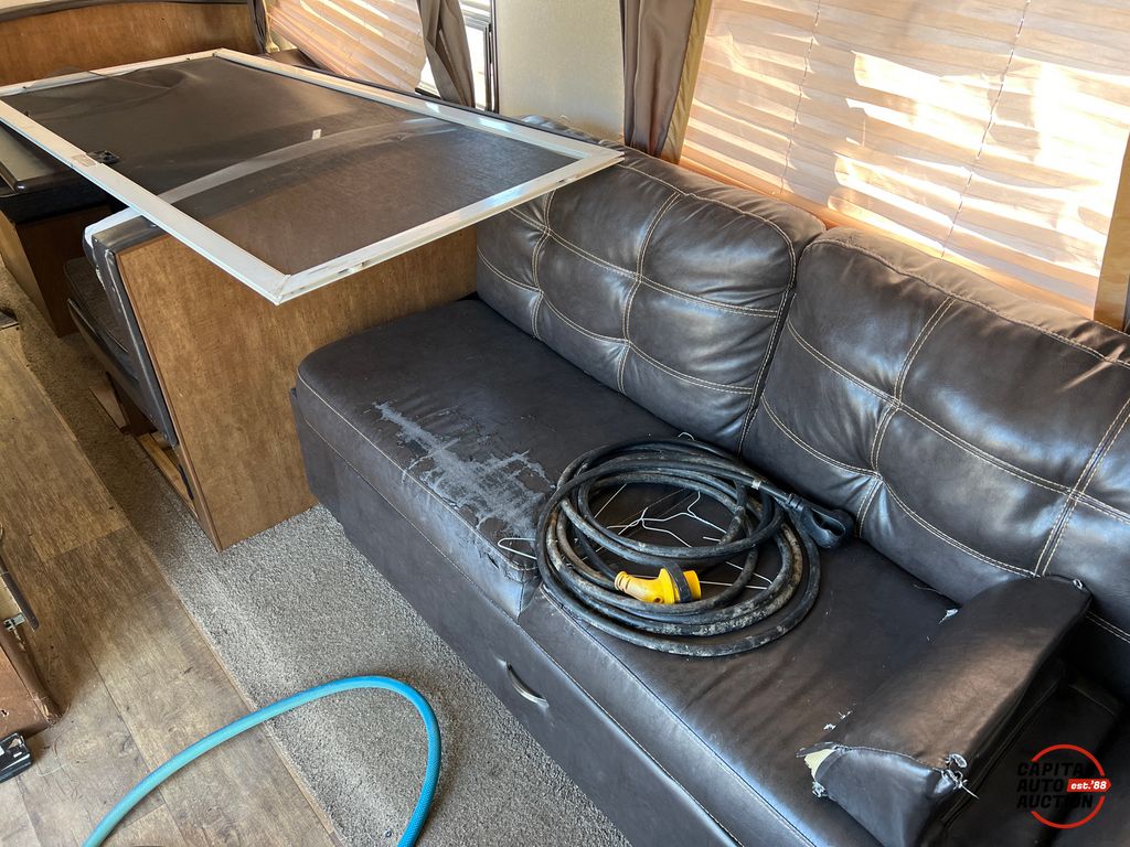 2017 FOREST RIVER Salem 8