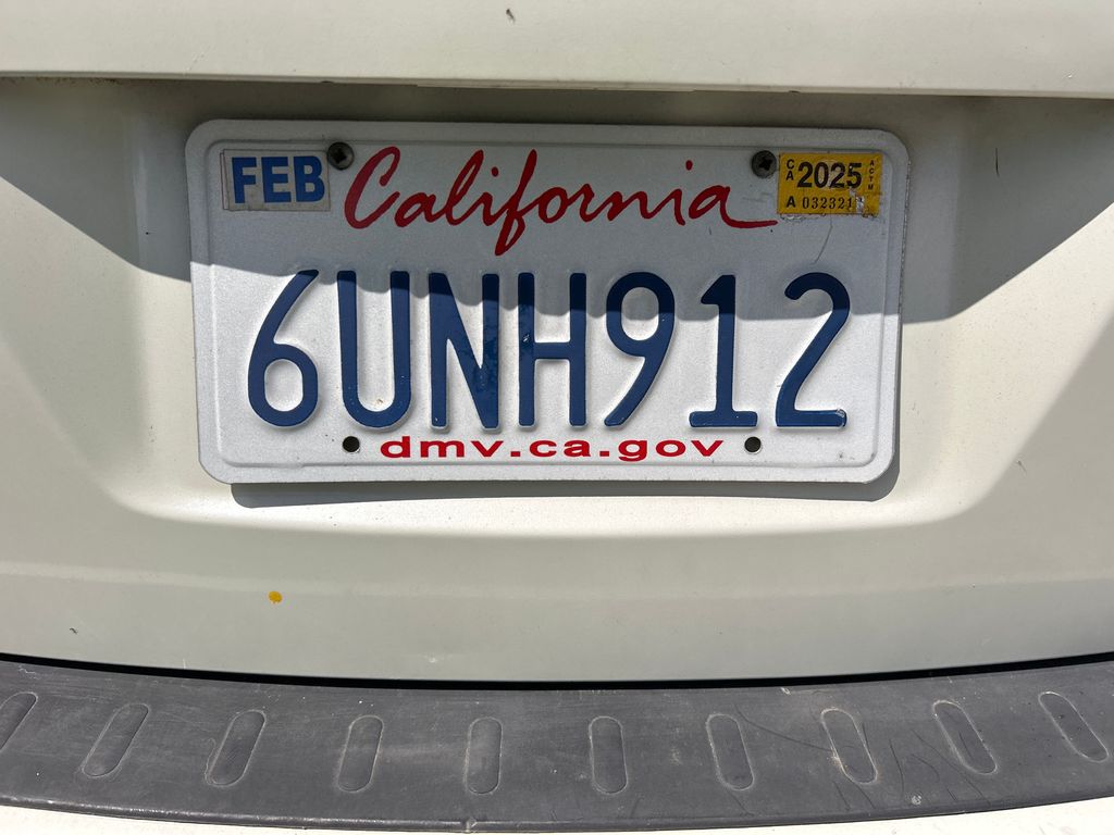 2004 Mitsubishi Endeavor 11