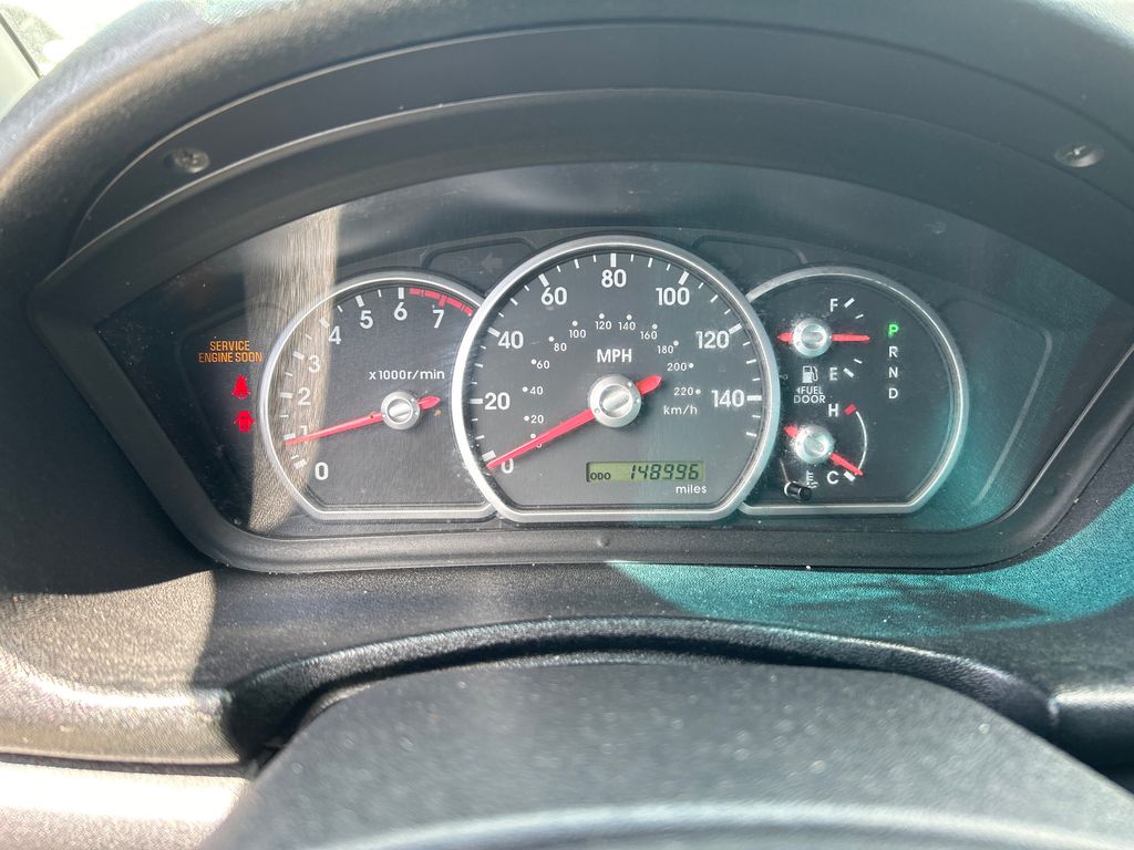 2004 Mitsubishi Endeavor 4