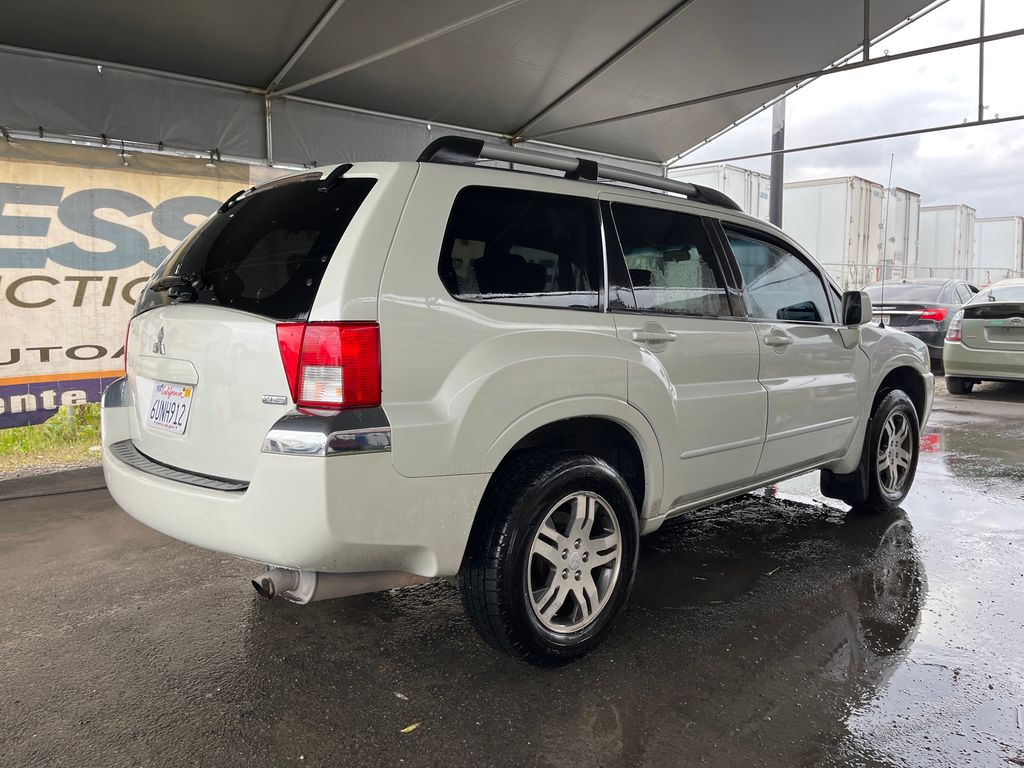 2004 Mitsubishi Endeavor 3