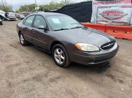 2002 Ford Taurus