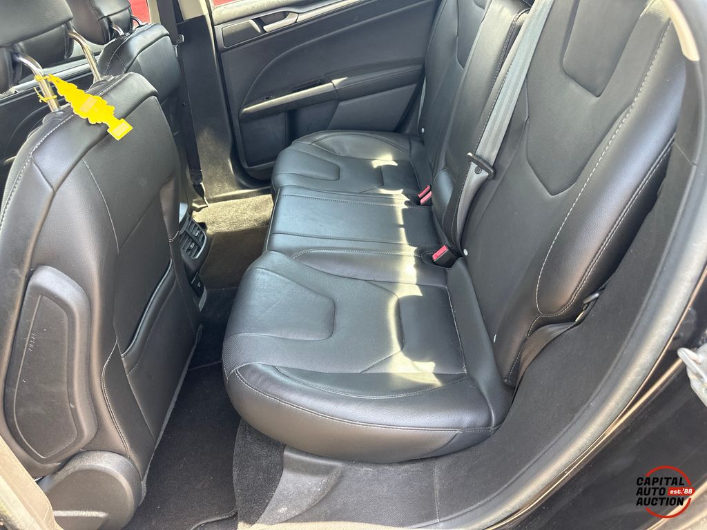 2014 Ford Fusion 8
