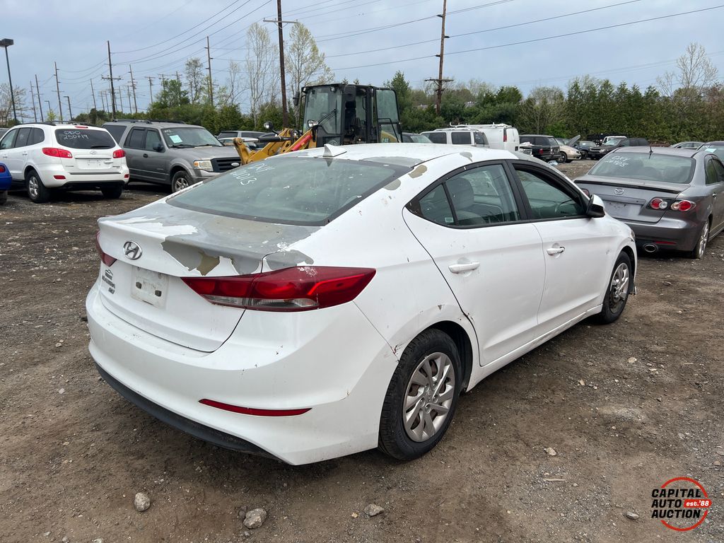 2017 Hyundai Elantra 3