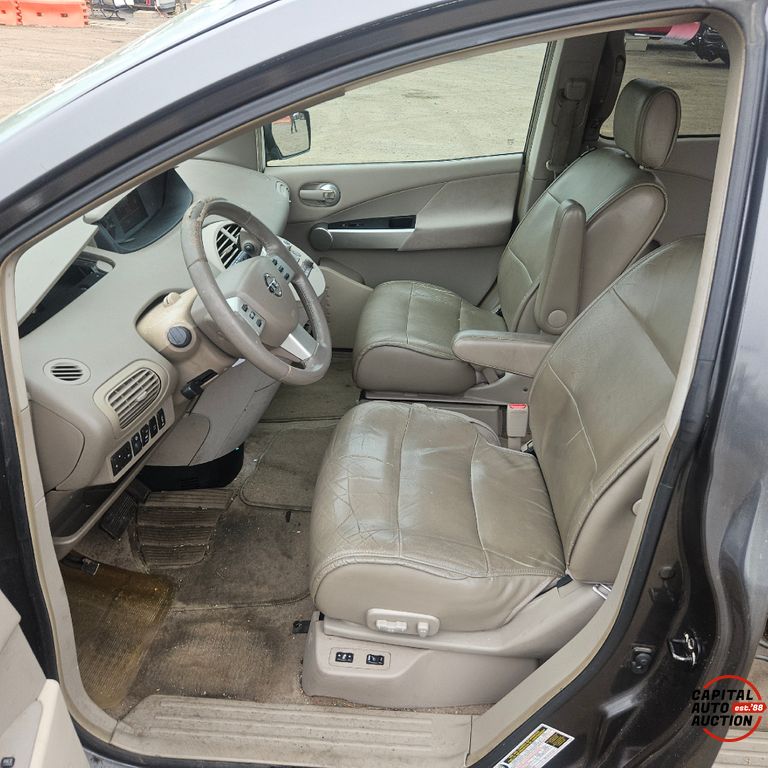 2004 NISSAN Quest 7