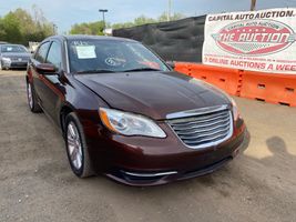 2013 Chrysler 200