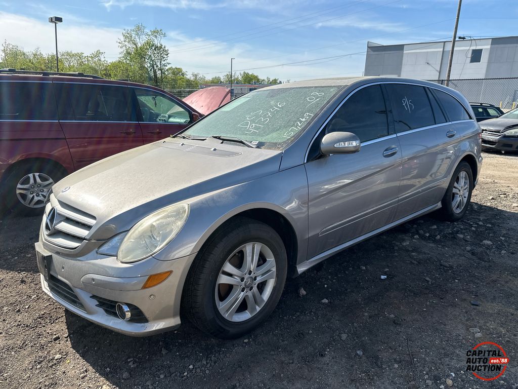 2008 Mercedes-Benz R-Class 1
