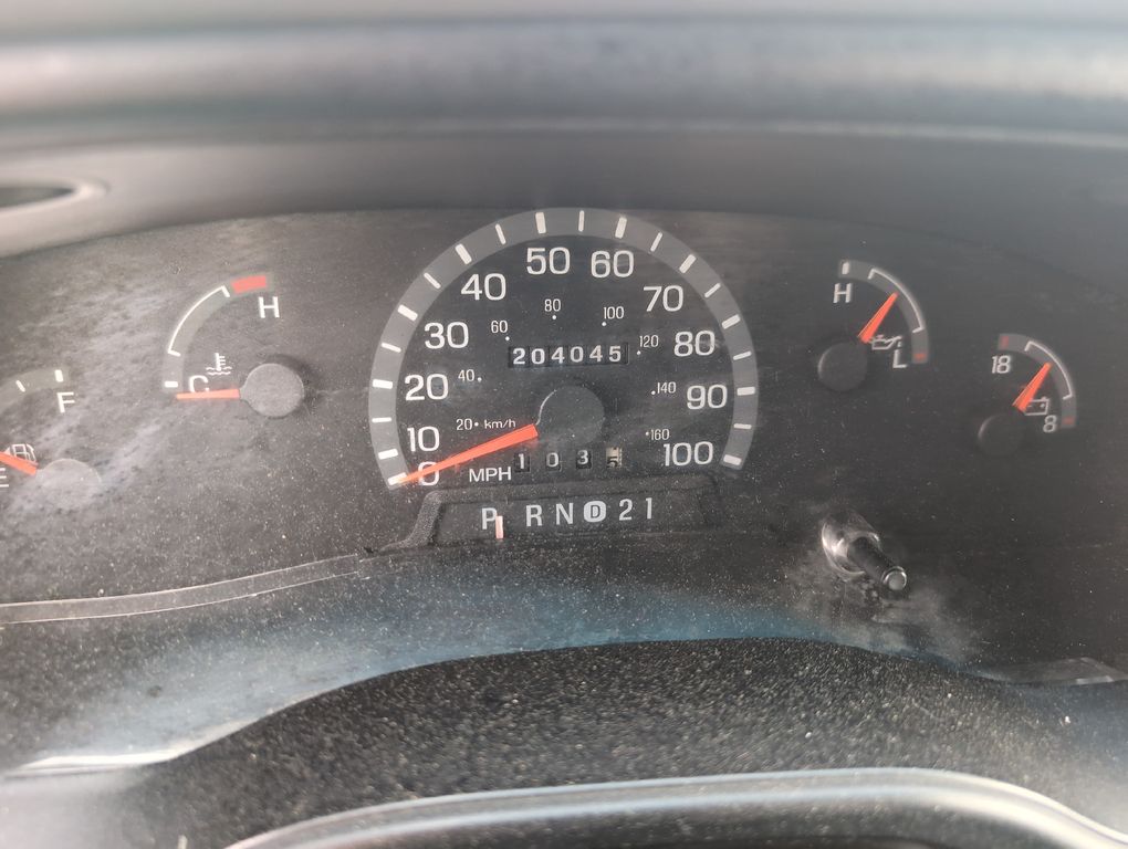 2002 Ford E350 VANS 4
