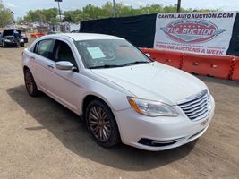2011 Chrysler 200
