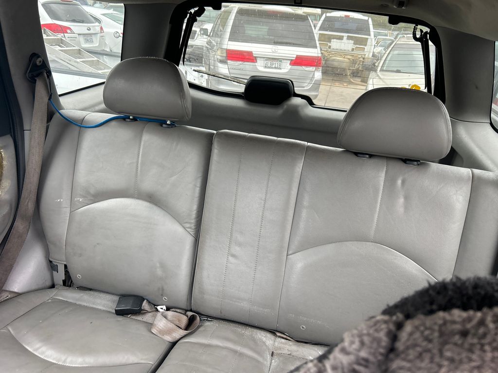 2001 Mazda Tribute 8