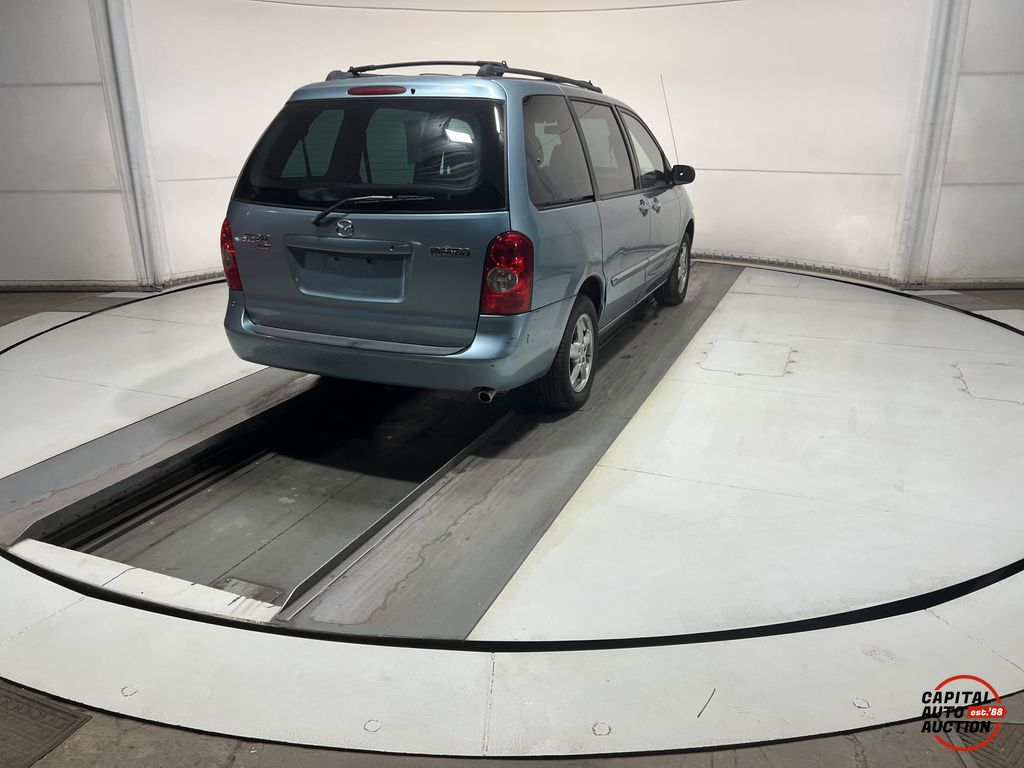 2003 Mazda MPV 3