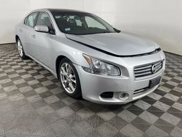 2014 NISSAN MAXIMA