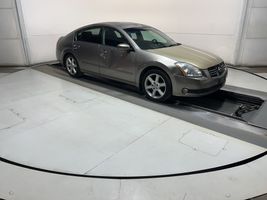 2005 NISSAN MAXIMA