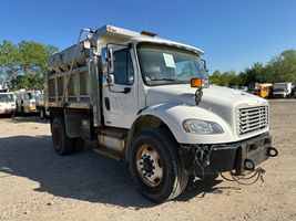 2011 FREIGHTLINER M2 106