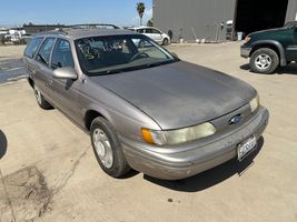 1995 Ford Taurus