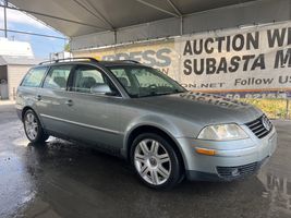 2005 VOLKSWAGEN Passat