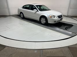 2004 NISSAN Altima