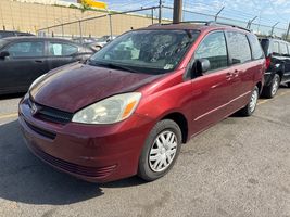 2004 Toyota Sienna