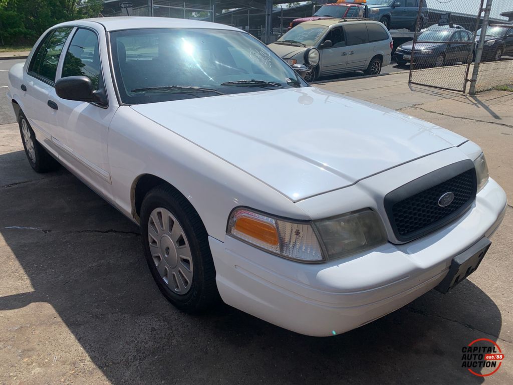 2010 Ford Crown Victoria 0