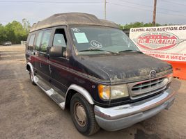 1999 Ford E150