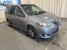 2004 Mazda MPV