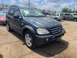 2000 Mercedes-Benz M-Class