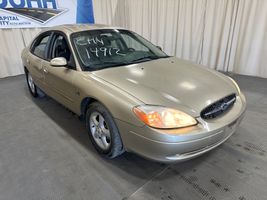 2000 Ford Taurus