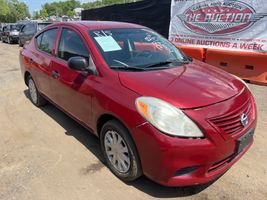 2014 NISSAN Versa