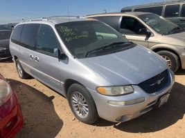 2000 Chrysler Town & Country