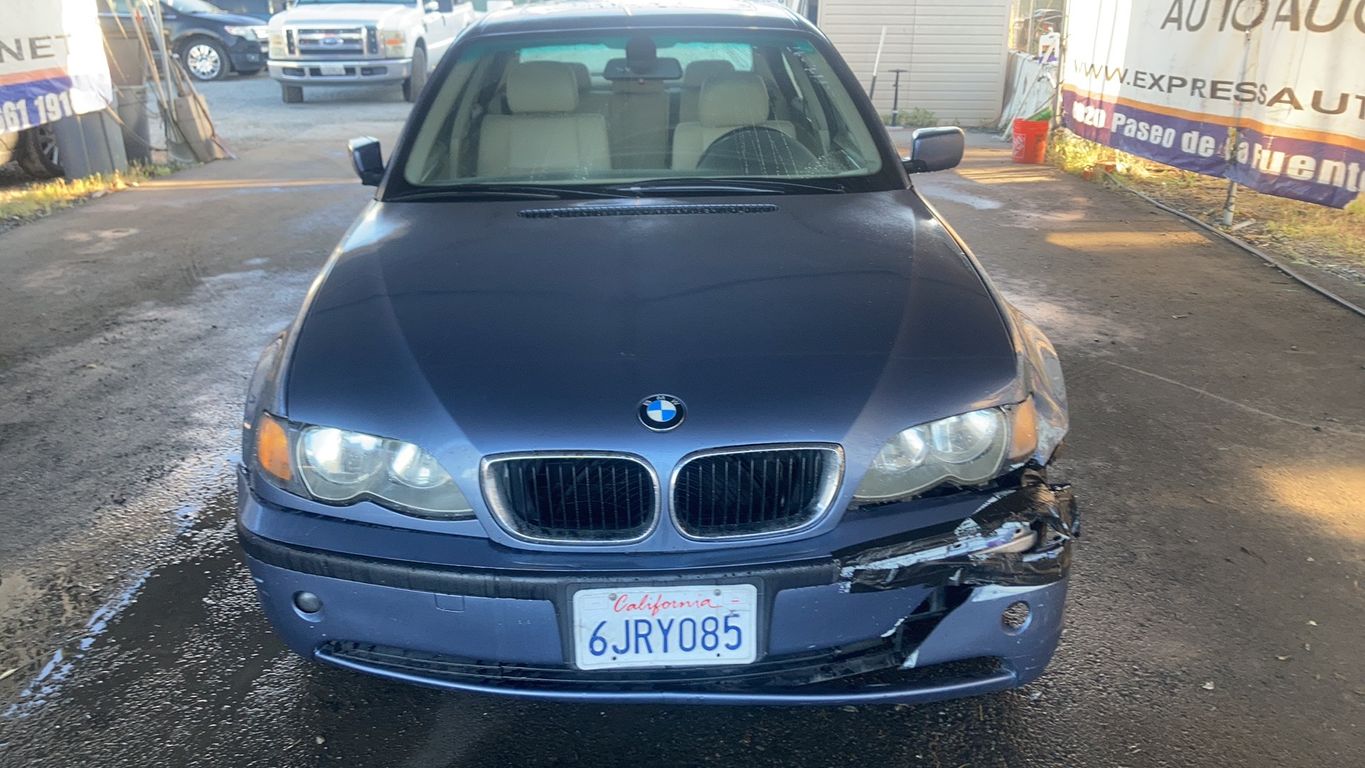 2005 BMW 3 Series 5
