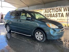 2004 Toyota Sienna
