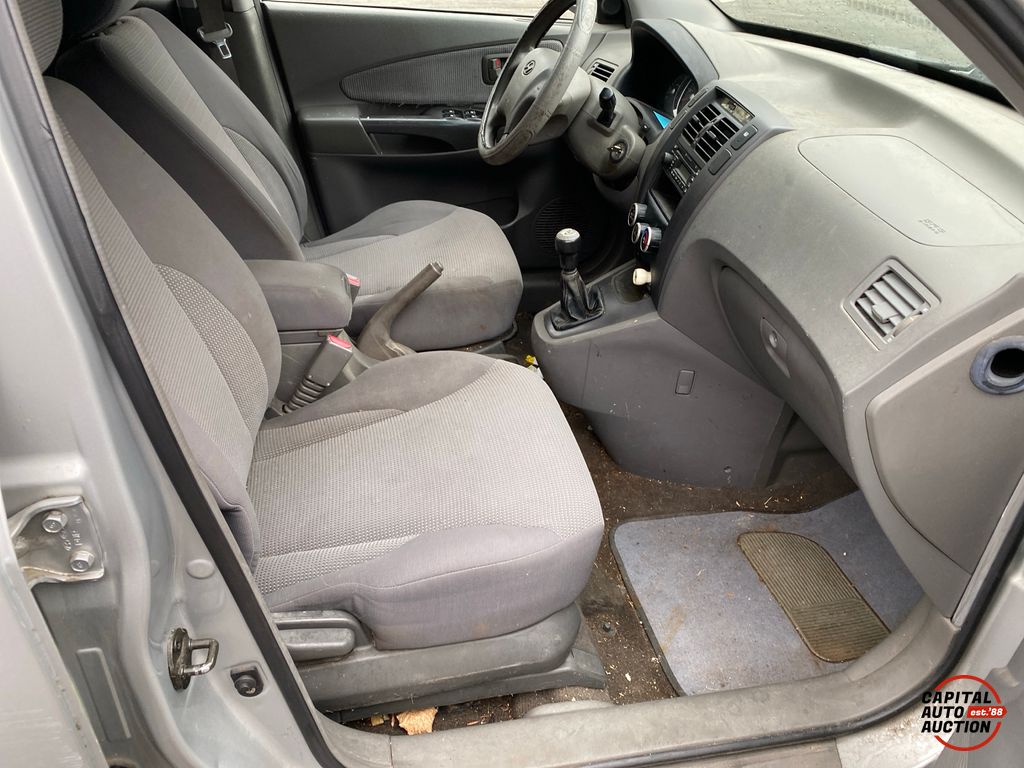 2007 Hyundai Tucson 7
