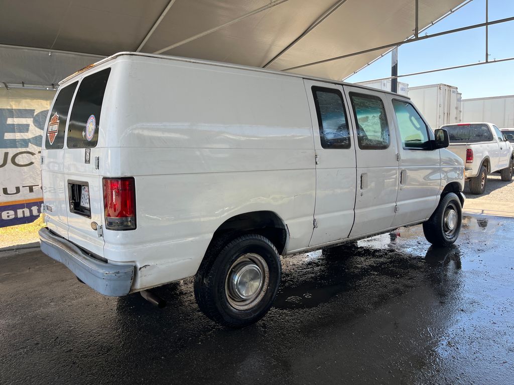2003 Ford E250 Vans 3