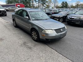 2003 VOLKSWAGEN Passat