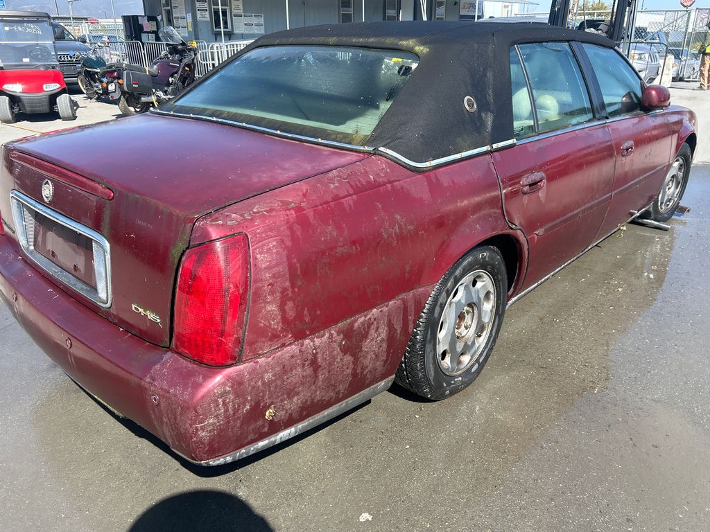 2001 Cadillac DeVille 3