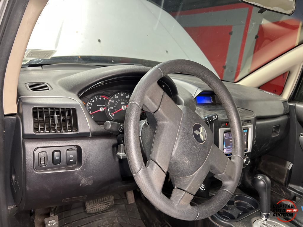 2006 Mitsubishi Endeavor 10