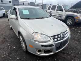 2010 VOLKSWAGEN JETTA