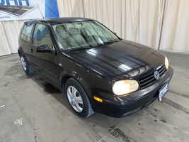 2003 VOLKSWAGEN Golf