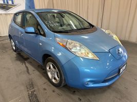 2011 NISSAN LEAF