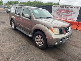 2005 NISSAN Pathfinder