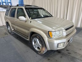 2001 Infiniti QX4