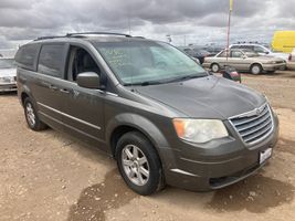 2010 Chrysler Town and Country