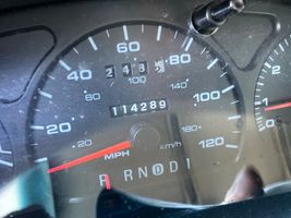 2000 Ford Taurus