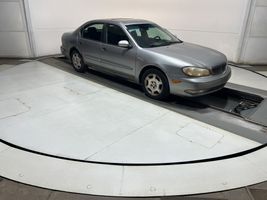 2000 Infiniti I30