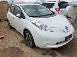 2016 NISSAN LEAF