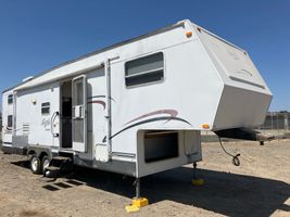 2003 Jayco EAGLE 5TH WHEEL TRAVEL TRAILER