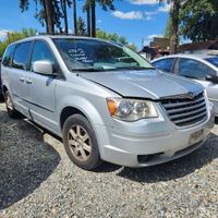 2010 Chrysler Town & Country