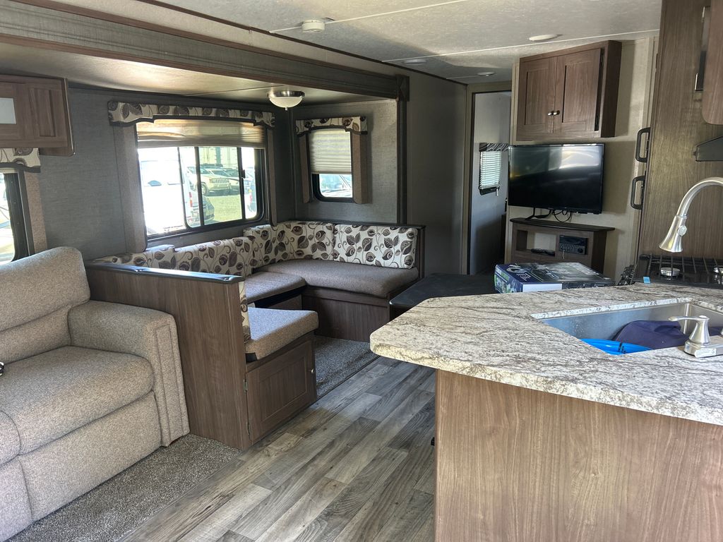 2018 Keystone HIDE 6