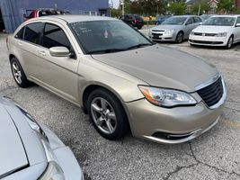 2014 Chrysler 200