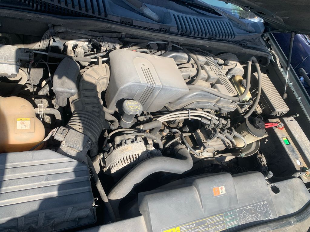 2003 Ford Explorer 9